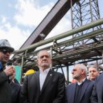 با حضور رئیس‌جمهور در شرکت جهان‌فولاد سیرجان،کارخانه احیا مستقیم شماره ۲ افتتاح شد.